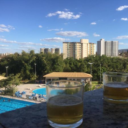 Hotel Golden Dolphin Com Cafe Da Manha! Piscinas 24H Caldas Novas Eksteriør billede