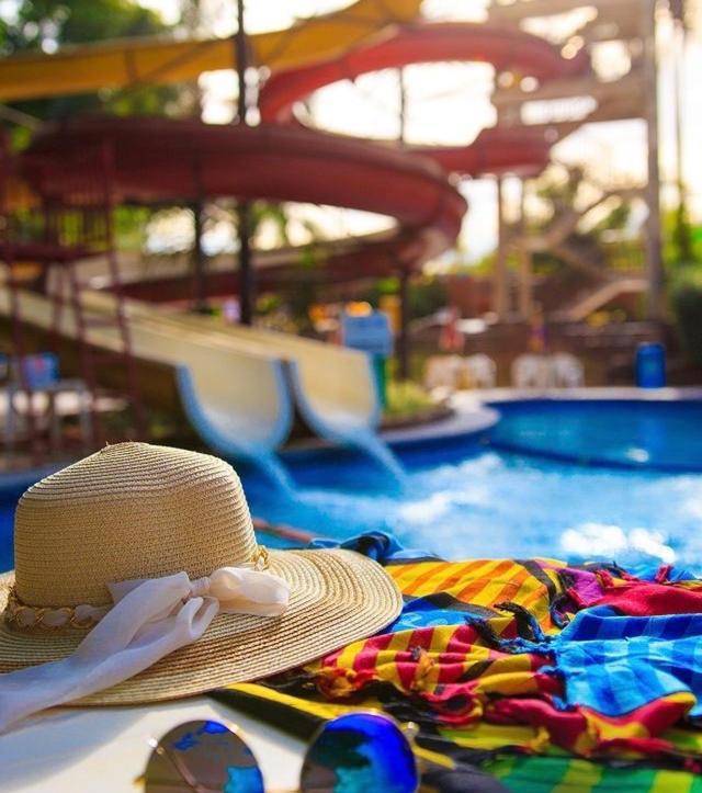 Hotel Golden Dolphin Com Cafe Da Manha! Piscinas 24H Caldas Novas Eksteriør billede