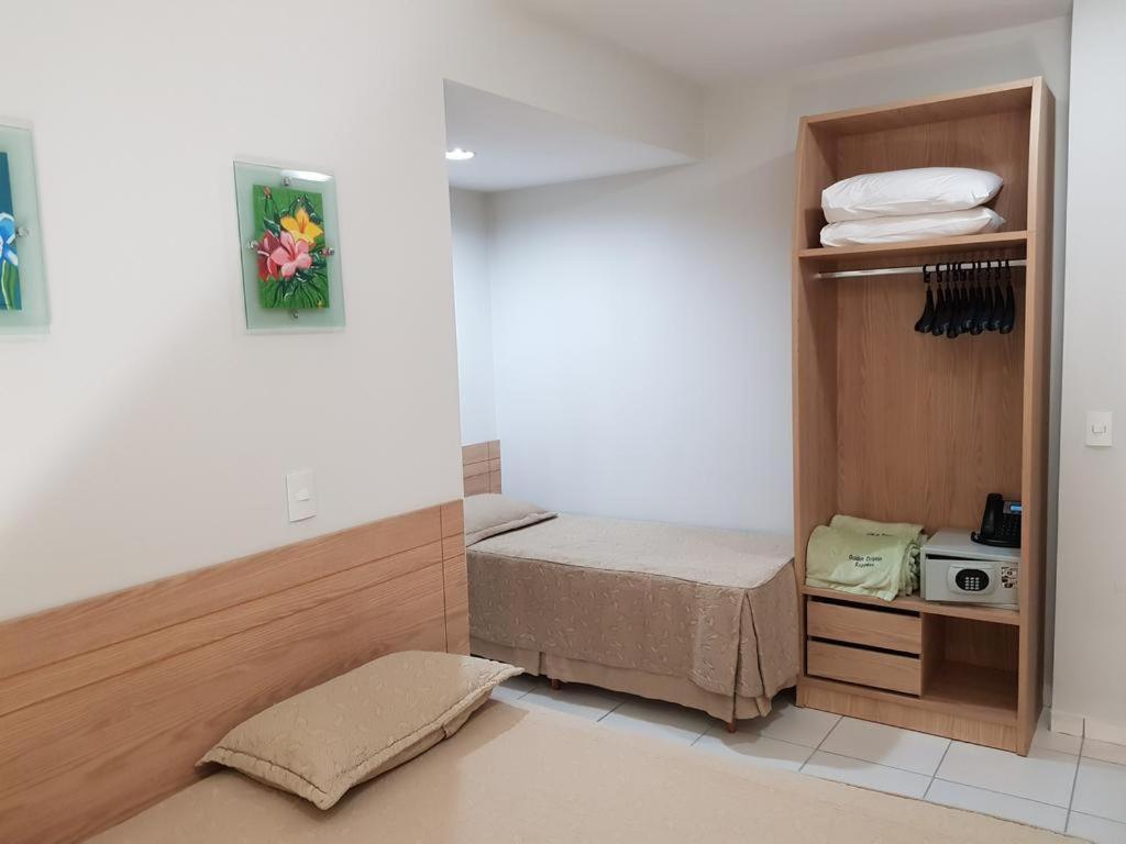 Hotel Golden Dolphin Com Cafe Da Manha! Piscinas 24H Caldas Novas Eksteriør billede